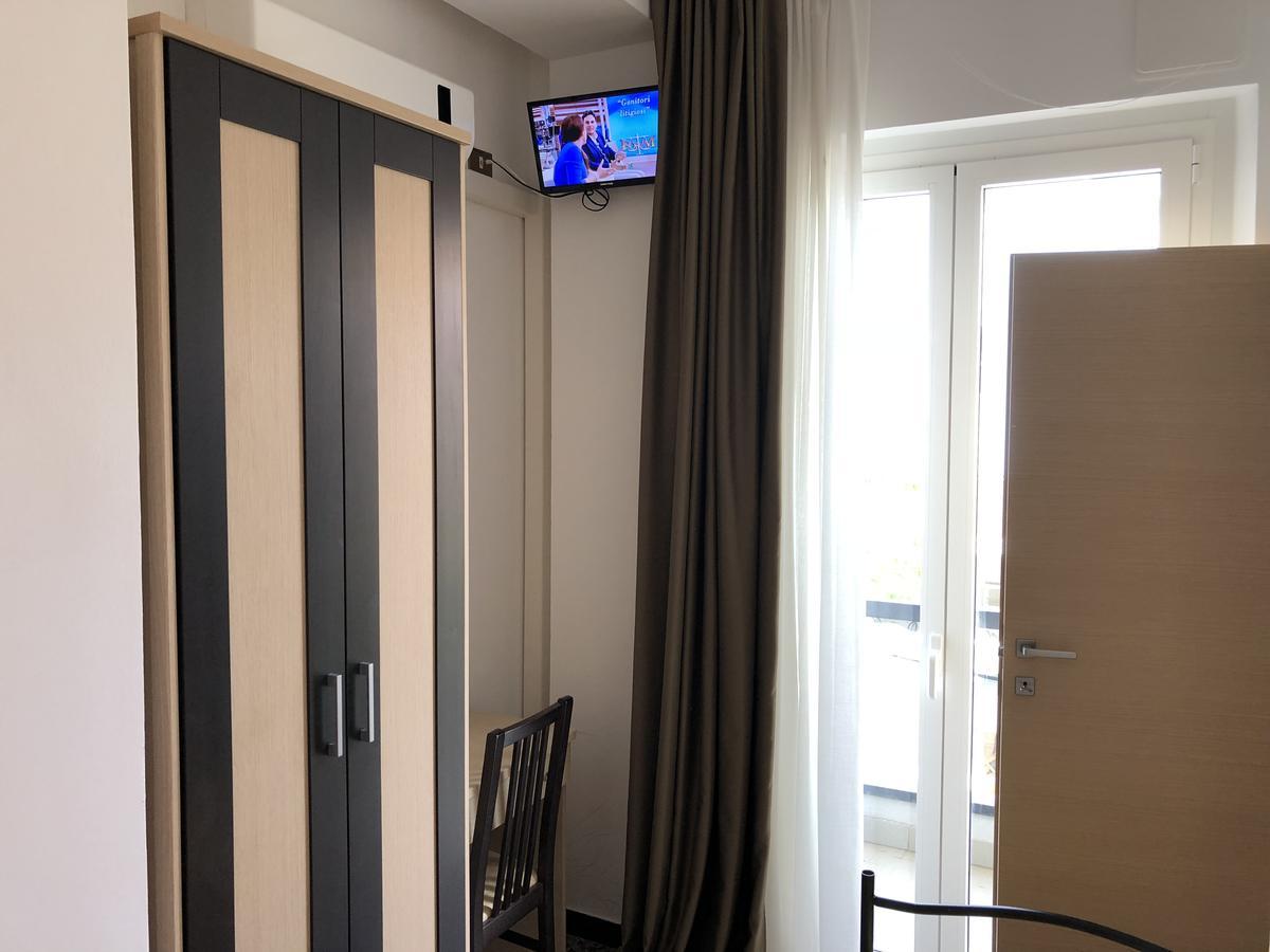 Beach Hotel Clerice Rimini Exterior photo
